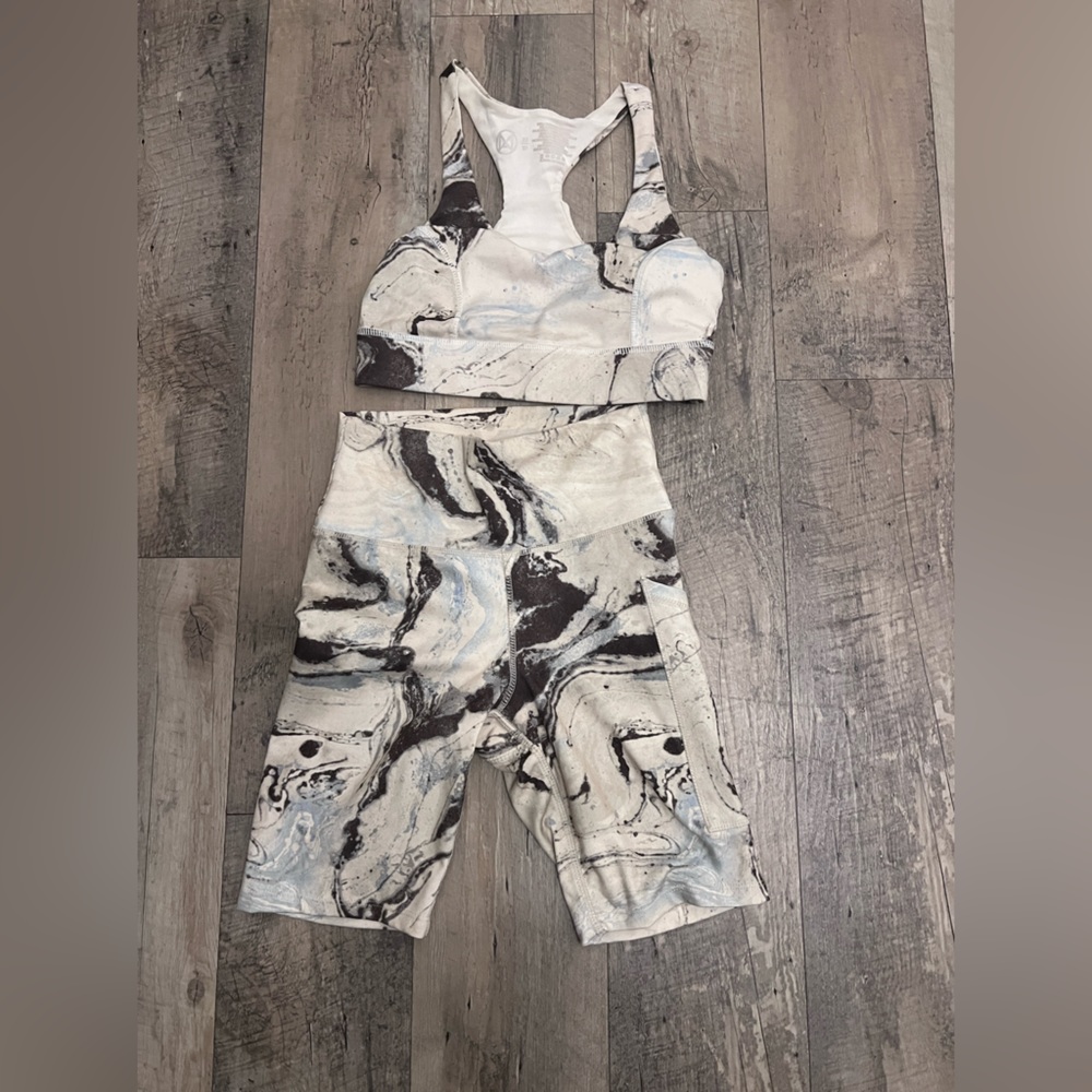 Ensemble de shein shein de sport